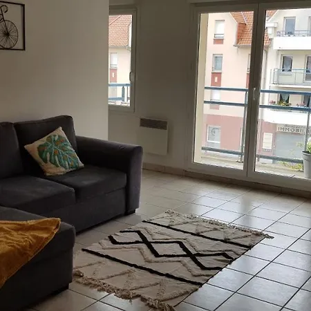 Apartment T2 Apt Avec Parking, 1.8km Plage