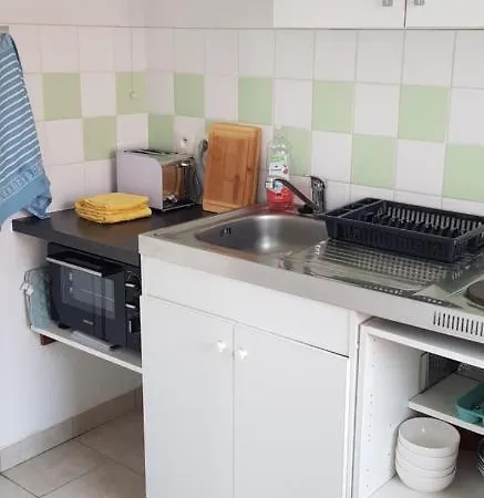 T2 Apt Avec Parking, 1.8km Plage *