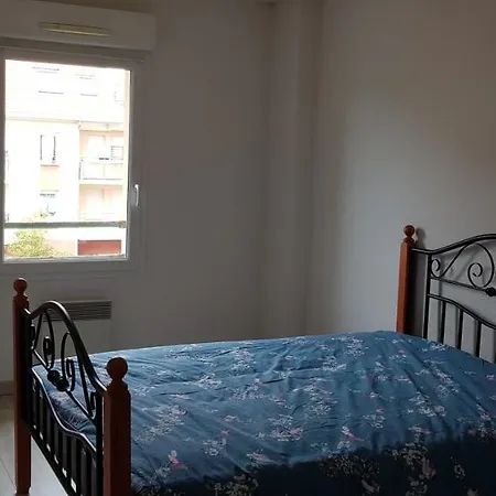 T2 Avec Parking, 1.8km Appartement